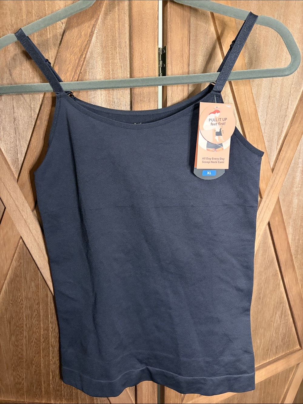 SHAPERMINT Essentials All Day Every Day Scoop Neck Cami SIZE XL